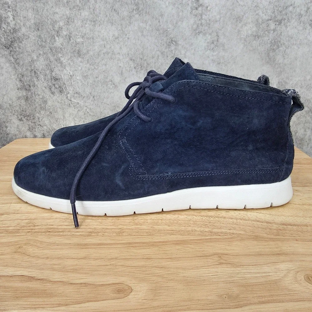 UGG Chukka Boots Mens 10.5 Navy Blue‎ Suede Freamon Tasman Braid Wool Insoles